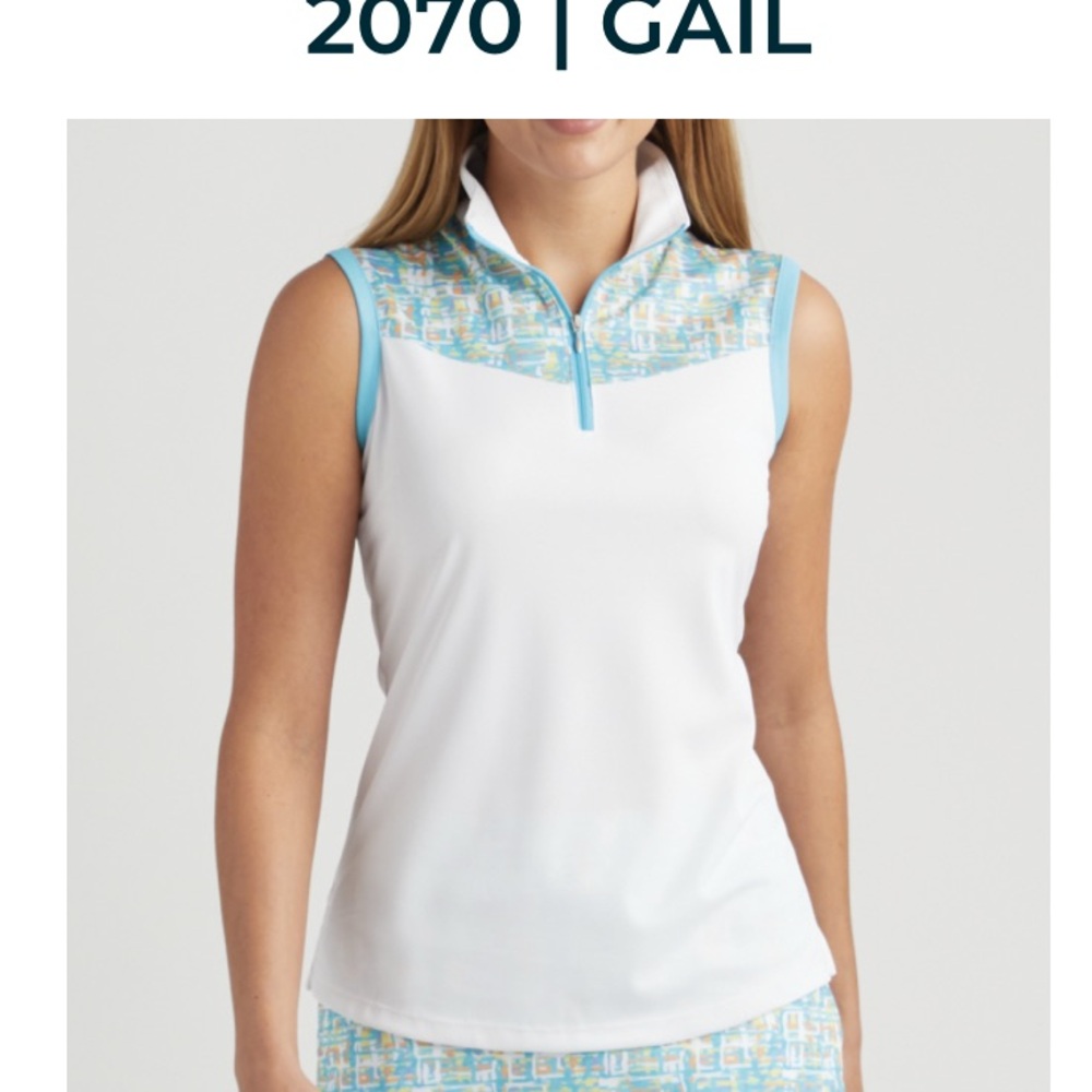 NWT Bermuda Sands sleeveless top with trim.